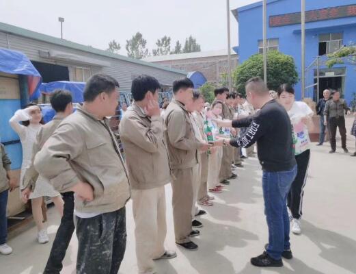 鄭州賦安防火門五一勞動節發福利了！